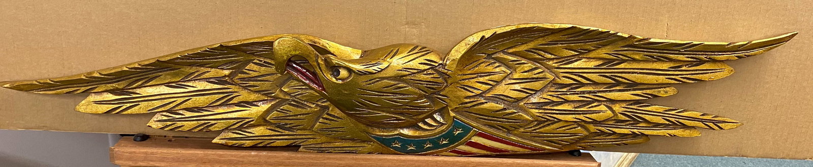 CARVED AND PAINTED BELLAMY-STYLE AMERICAN EAGLE PLAQUE America, 20th Century Height 6". Width (1 of 3)