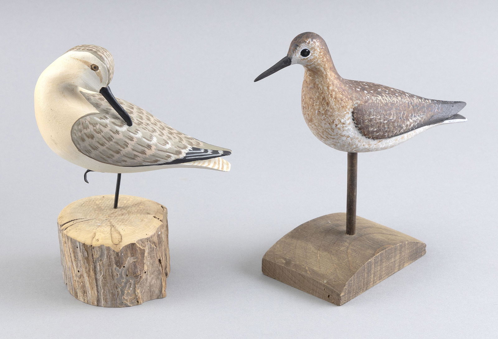 TWO CONTEMPORARY SHOREBIRDS Heights 6” and 6.5”. (1 of 3)