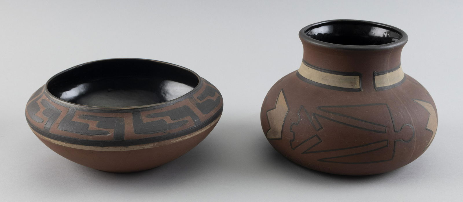 TWO PIECES OF CLIFTON INDIAN WARE POTTERY Early 20th Century (1 of 3)