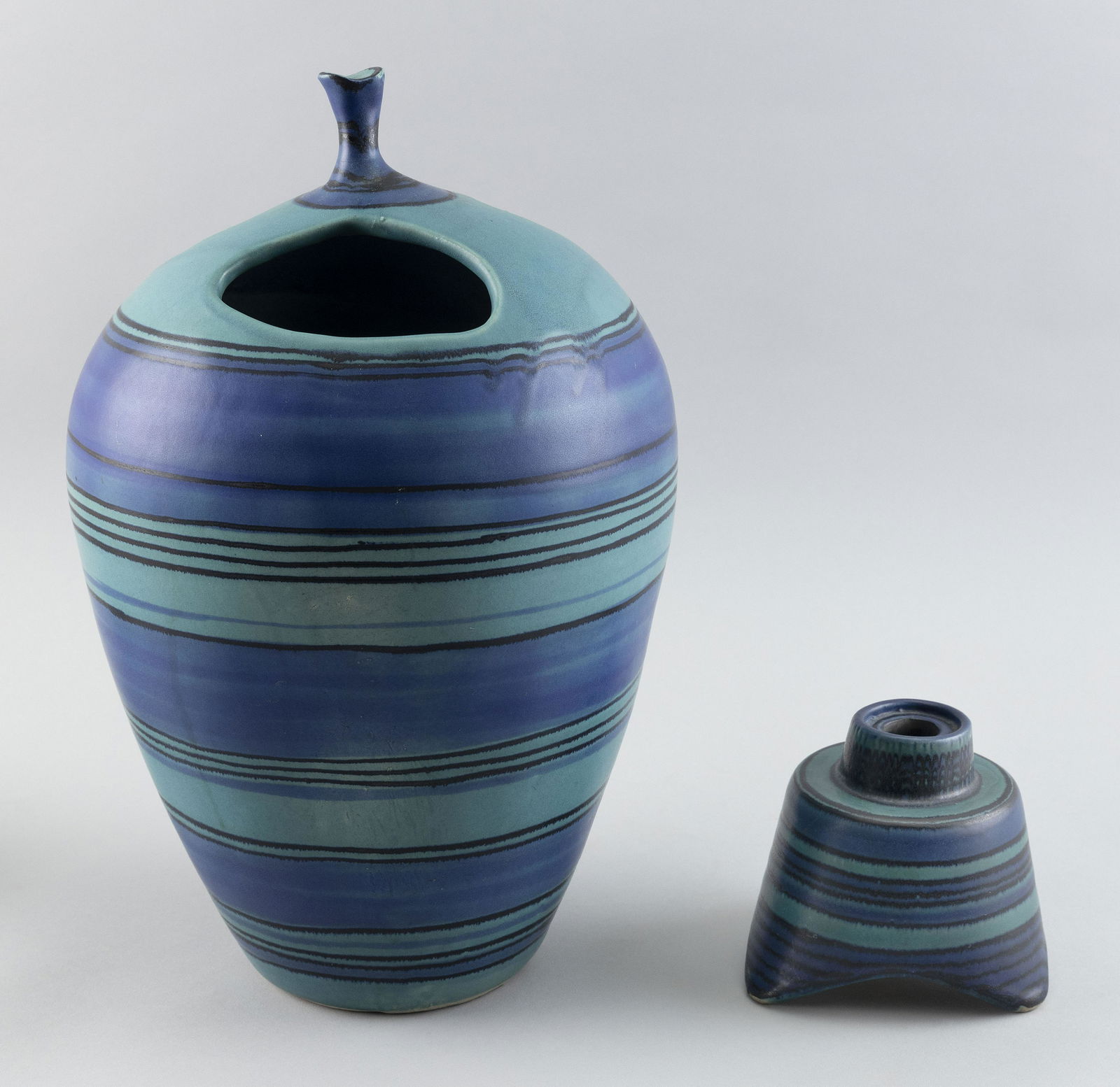 TWO PIECES OF FONG CHOW FOR GLIDDEN POTTERY Mid-20th Century: TWO PIECES OF FONG CHOW FOR GLIDDEN POTTERYMid-20th CenturyDesigned by Fong Chow (1923-2012), noted for sculptural and functional ceramics inspired by early Chinese art.1) "Apple" vessel. Pa