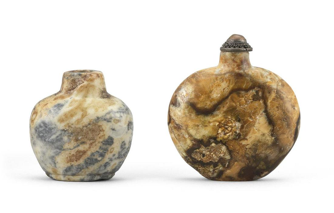 TWO CHINESE HARDSTONE SNUFF BOTTLES Late 19th Century (1 of 3)