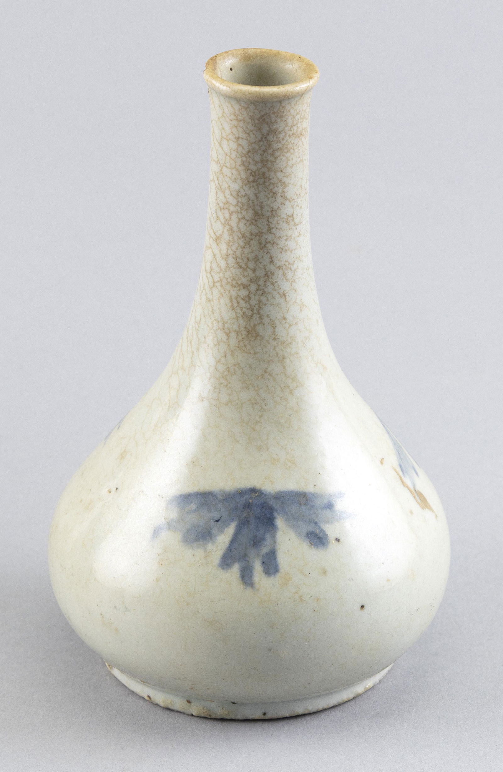 KOREAN BLUE AND WHITE PORCELAIN BOTTLE VASE Possibly Li Dynasty Height 6". (1 of 3)