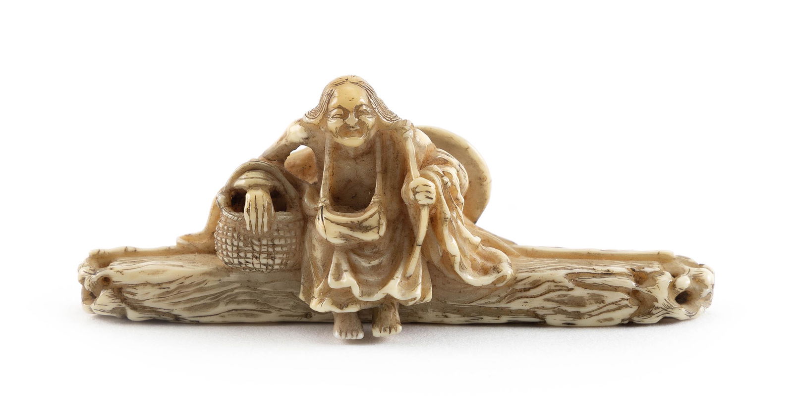 JAPANESE CARVED IVORY NETSUKE 19th Century Length 2.5". (1 of 4)