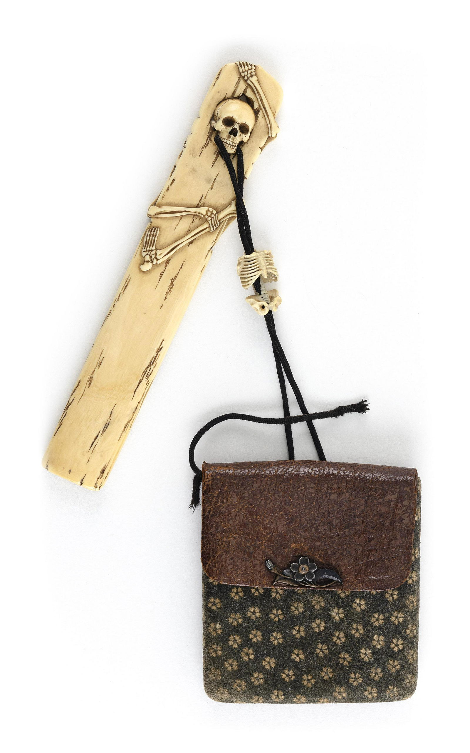 LEATHER AND FABRIC TOBACCO POUCH Late Meiji Period, Early 20th Century Pouch length 3.5”. (1 of 8)
