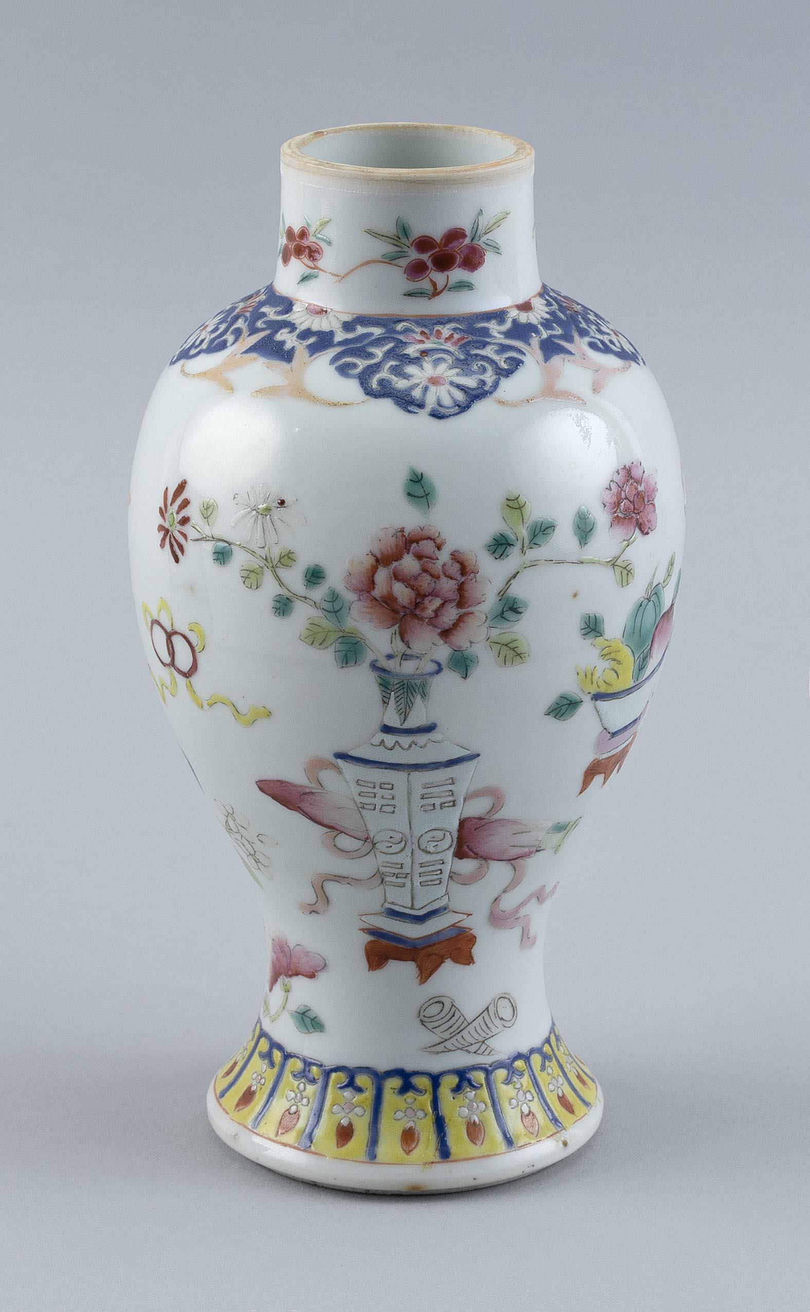 CHINESE FAMILLE ROSE PORCELAIN BALUSTER VASE 19th Century Height 7”. (1 of 5)