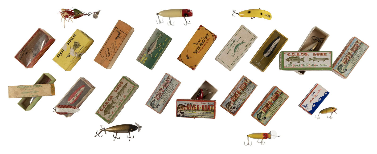 SEVENTEEN FRESHWATER FISHING LURES IN BOXES 20th Century Box lengths 5”. (1 of 1)
