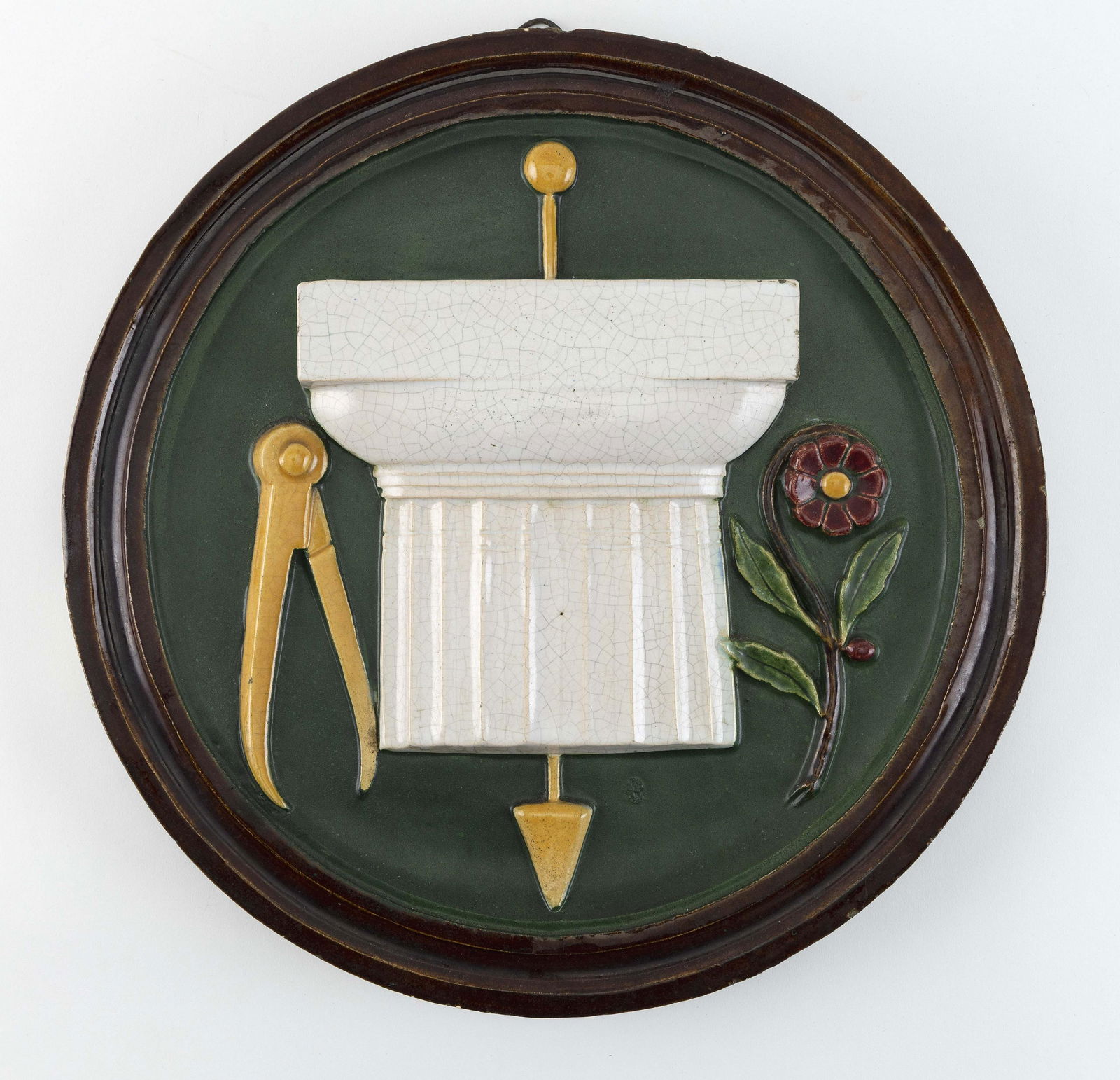 CHOISY LE ROI MAJOLICA WALL PLAQUE France, Late 19th/Early 20th Century Diameter 15.75". (1 of 2)