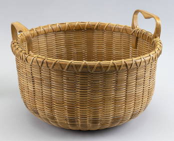 ARTHUR MARTIN NANTUCKET BASKET Dated 1993 Height 8.5&#8221;. Diameter 12.5&#8221;. (1 of 3)