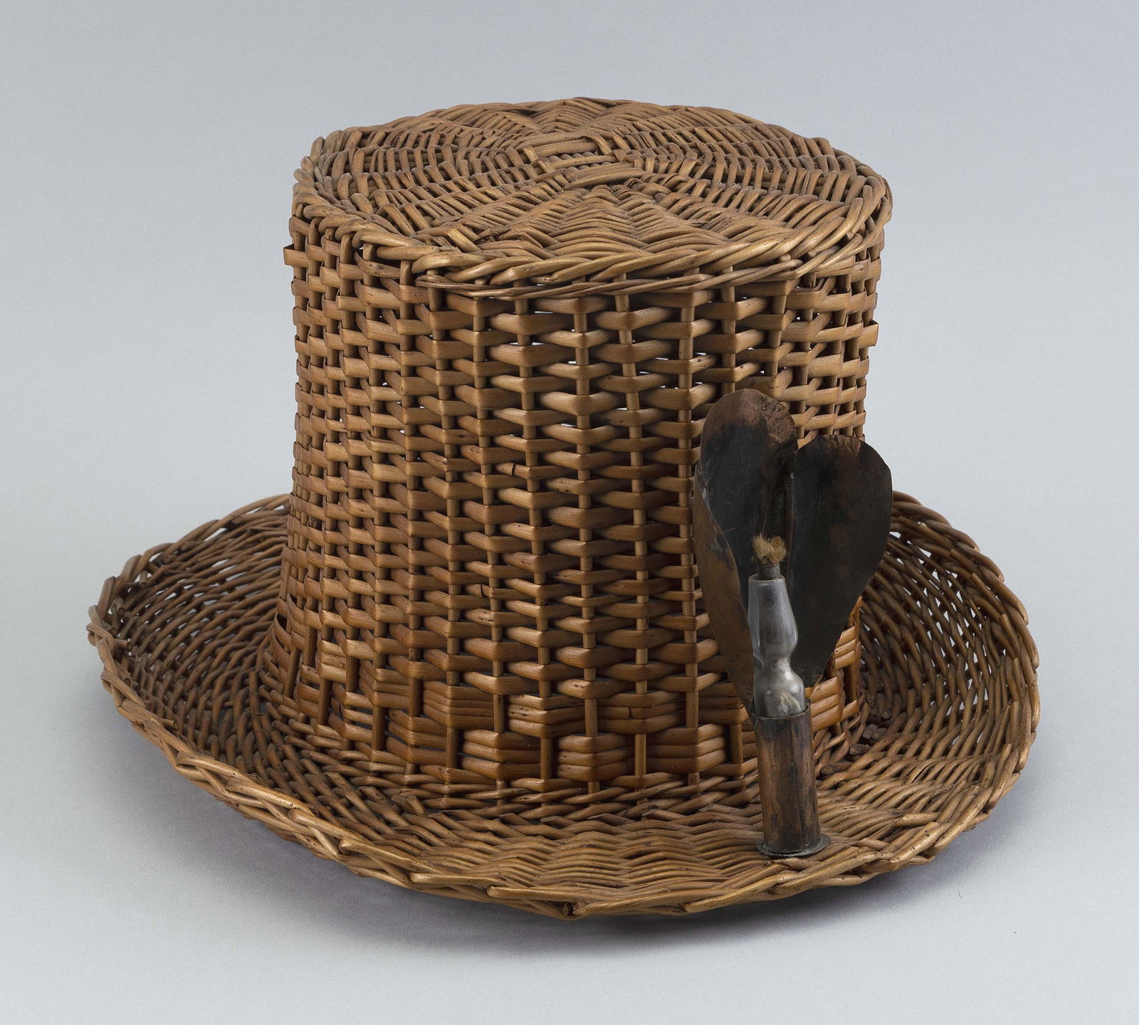 CHESTER B. ARTHUR CAMPAIGN HAT Late 19th Century Height 7.25”. Width 10.5”. Depth: CHESTER B. ARTHUR CAMPAIGN HATLate 19th CenturyCopper lighting device on front.Height 7.25”. Width 10.5”. Depth 13”. Provenance:William Dixon Collection.