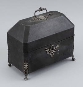 ENGLISH SHARKSKIN-COVERED TEA CADDY First Half of the 19th Century Height 7.5”. Width 9” (1 of 3)