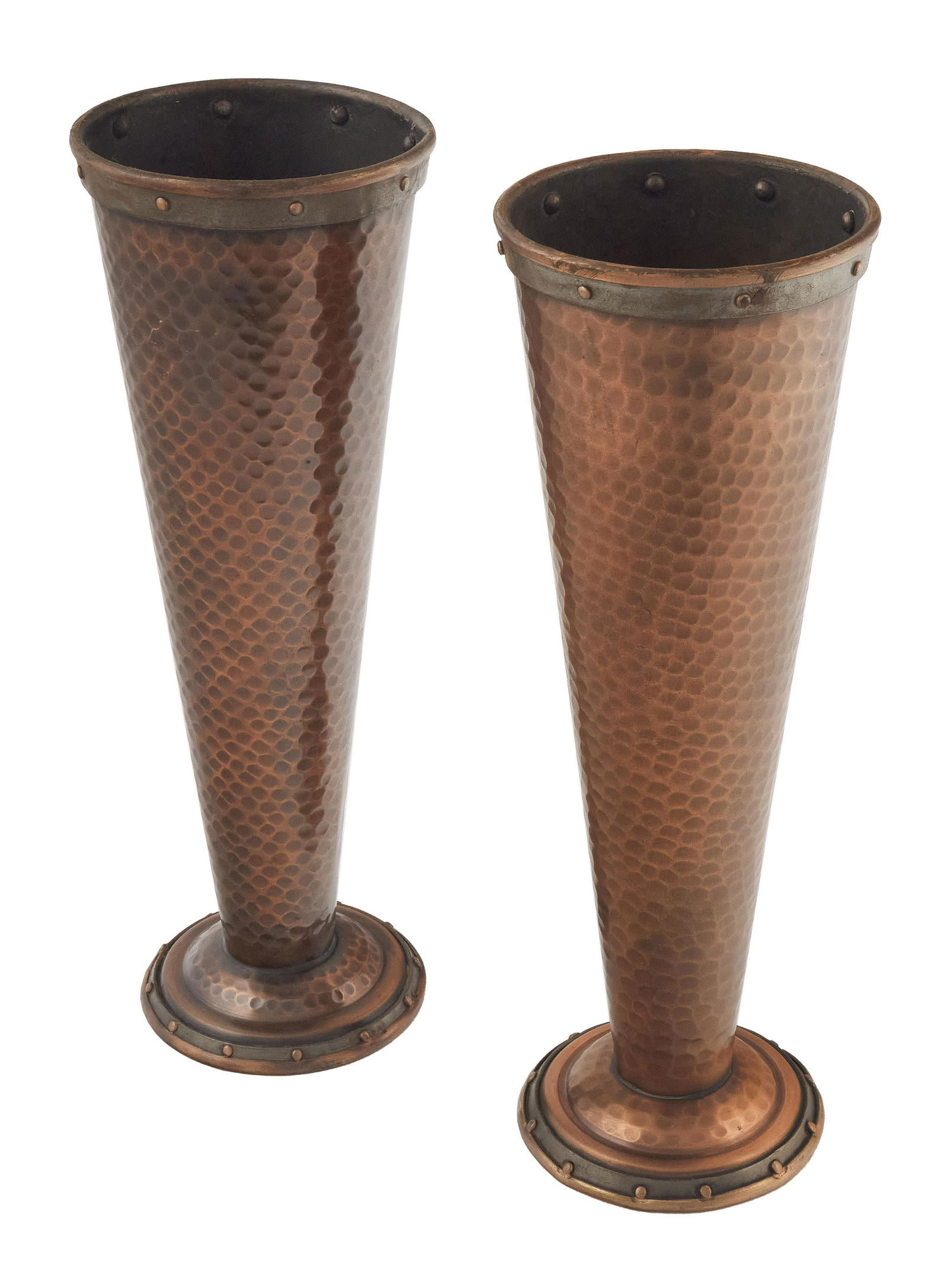 PAIR OF HAND-HAMMERED COPPER VASES 20th Century (1 of 1)