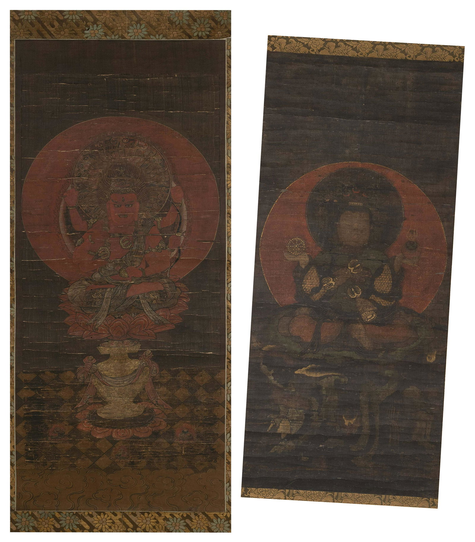 TWO CHINESE SCROLL PAINTINGS Possibly 17th/18th Century On paper, approx. 39î x 16î. (1 of 19)