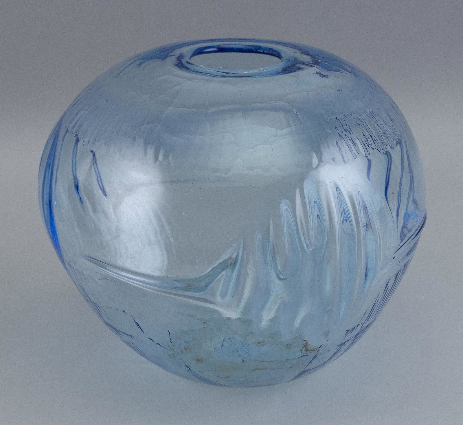 PETER BRAMHALL ART GLASS VASE England, Contemporary Height 8". Diameter 9". (1 of 2)
