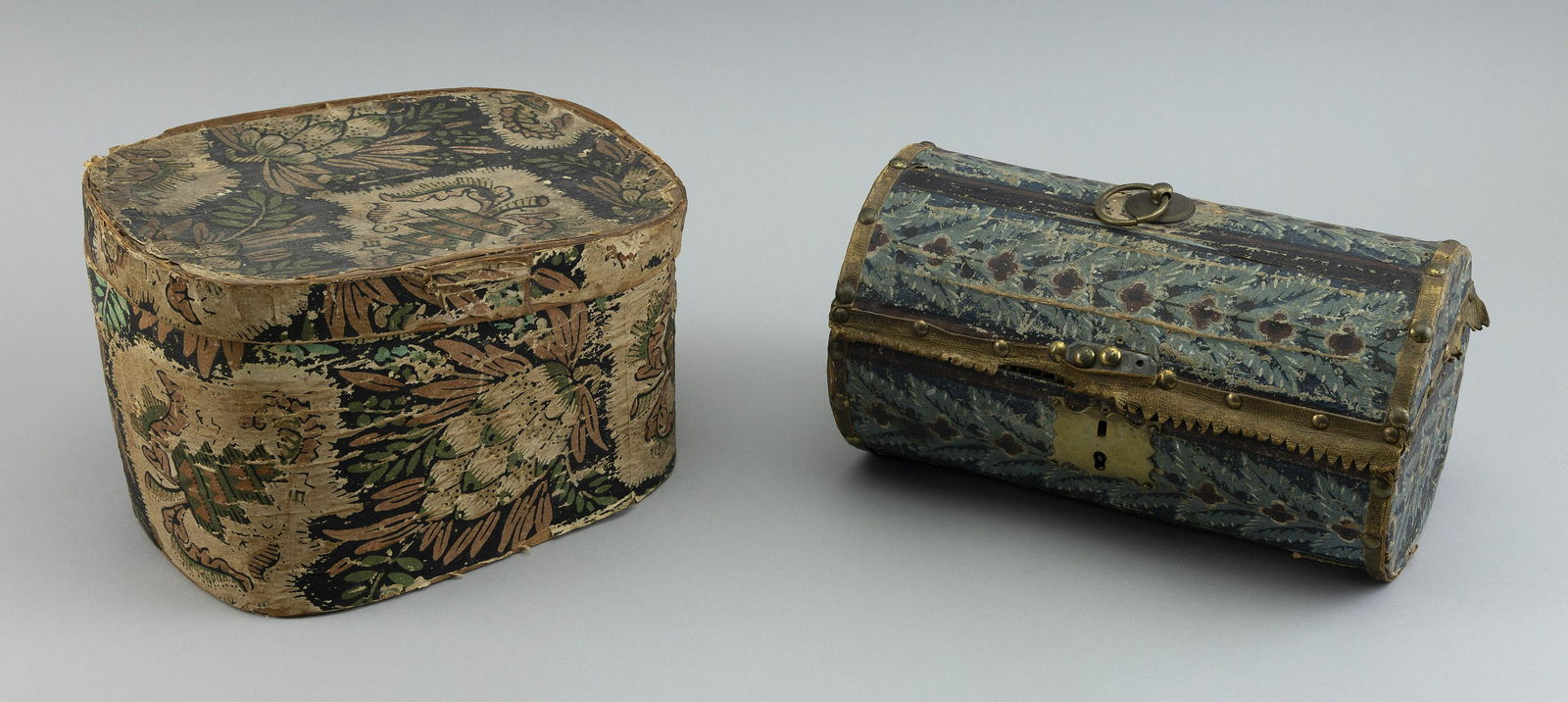 TWO WALLPAPER BOXES First Half of the 19th Century Cylindrical box height 6î. Length 9.25î (1 of 3)