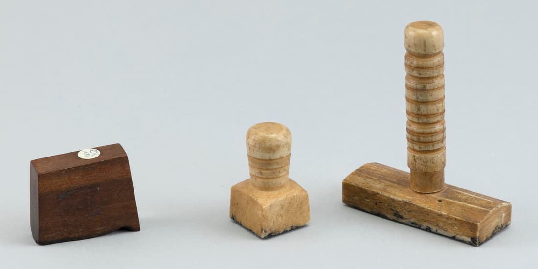 THREE WHALING LOGBOOK STAMPS 19th Century Heights from 1.5î to 3î. (1 of 2)