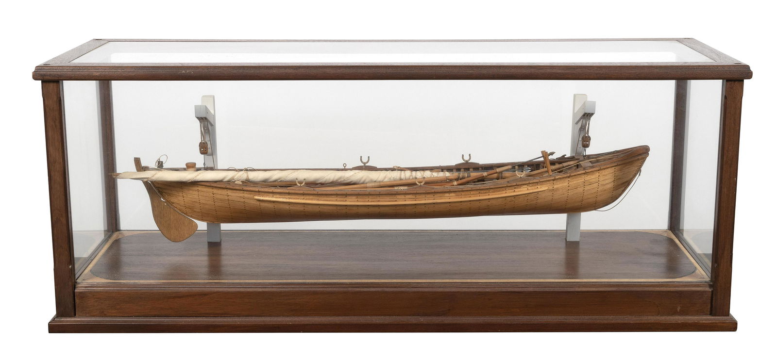 CASED WHALEBOAT MODEL 20th Century Case height 14.5î. Length 38.5î. Width 13.5î. (1 of 4)