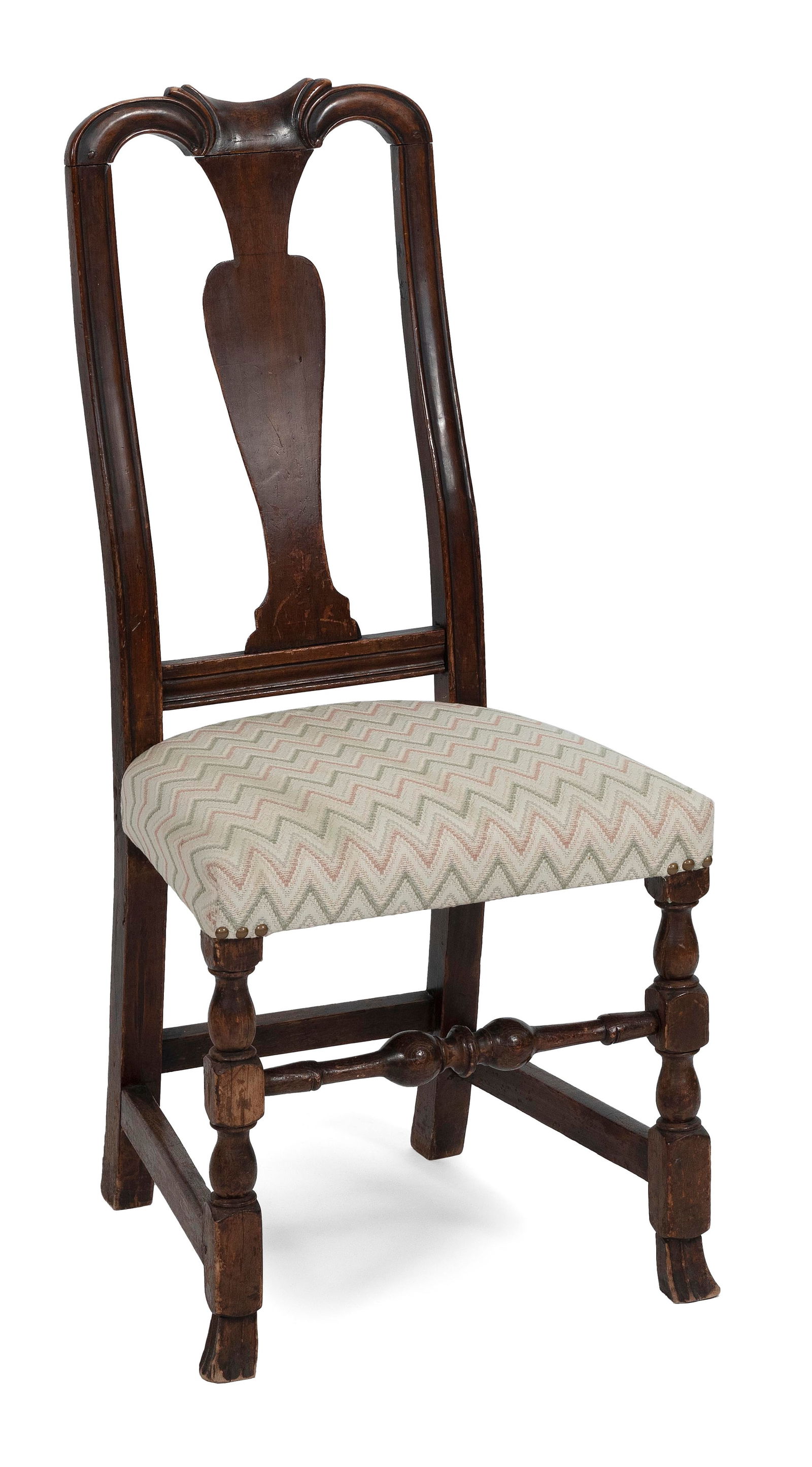 QUEEN ANNE SIDE CHAIR New England, First Half of the 18th Century Back height 41.25î. Seat (1 of 1)