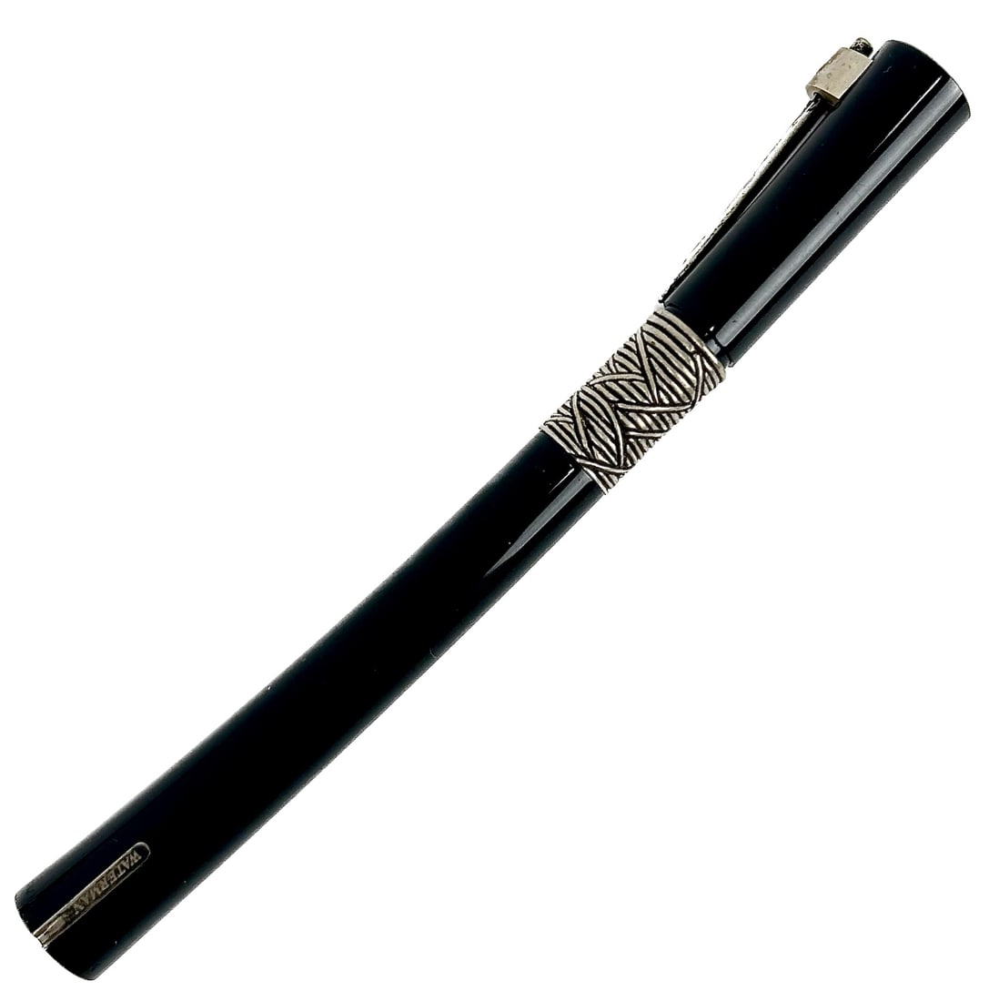 WATERMAN SERENITE BLACK FOUNTAIN PEN Length 5.75".: WATERMAN SERENITE BLACK FOUNTAIN PEN 18kt gold nib (medium). Edition 10704. Length 5.75".