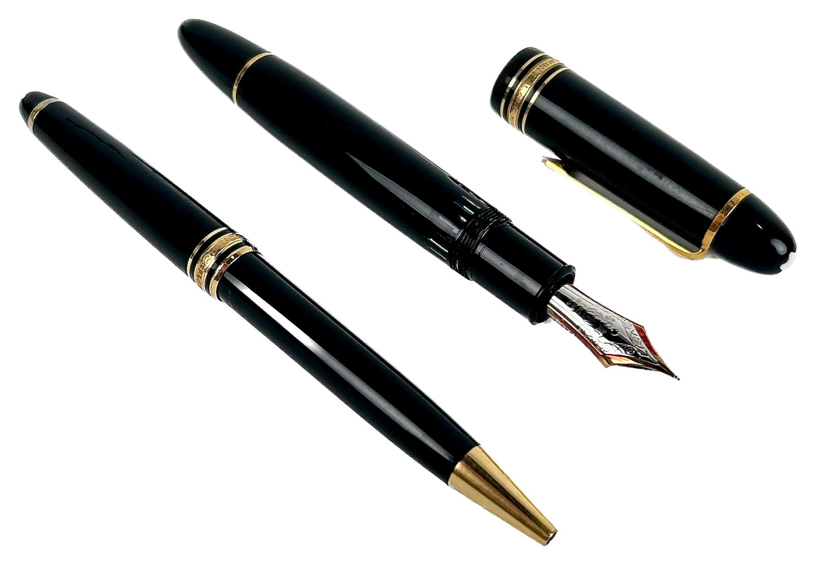 MONTBLANC MEISTERSTUCK FOUNTAIN AND BALLPOINT PEN SET Lengths 5.25" and 5.75".: MONTBLANC MEISTERSTUCK FOUNTAIN AND BALLPOINT PEN SET Fountain pen with 14kt gold nib. Lengths 5.25" and 5.75".