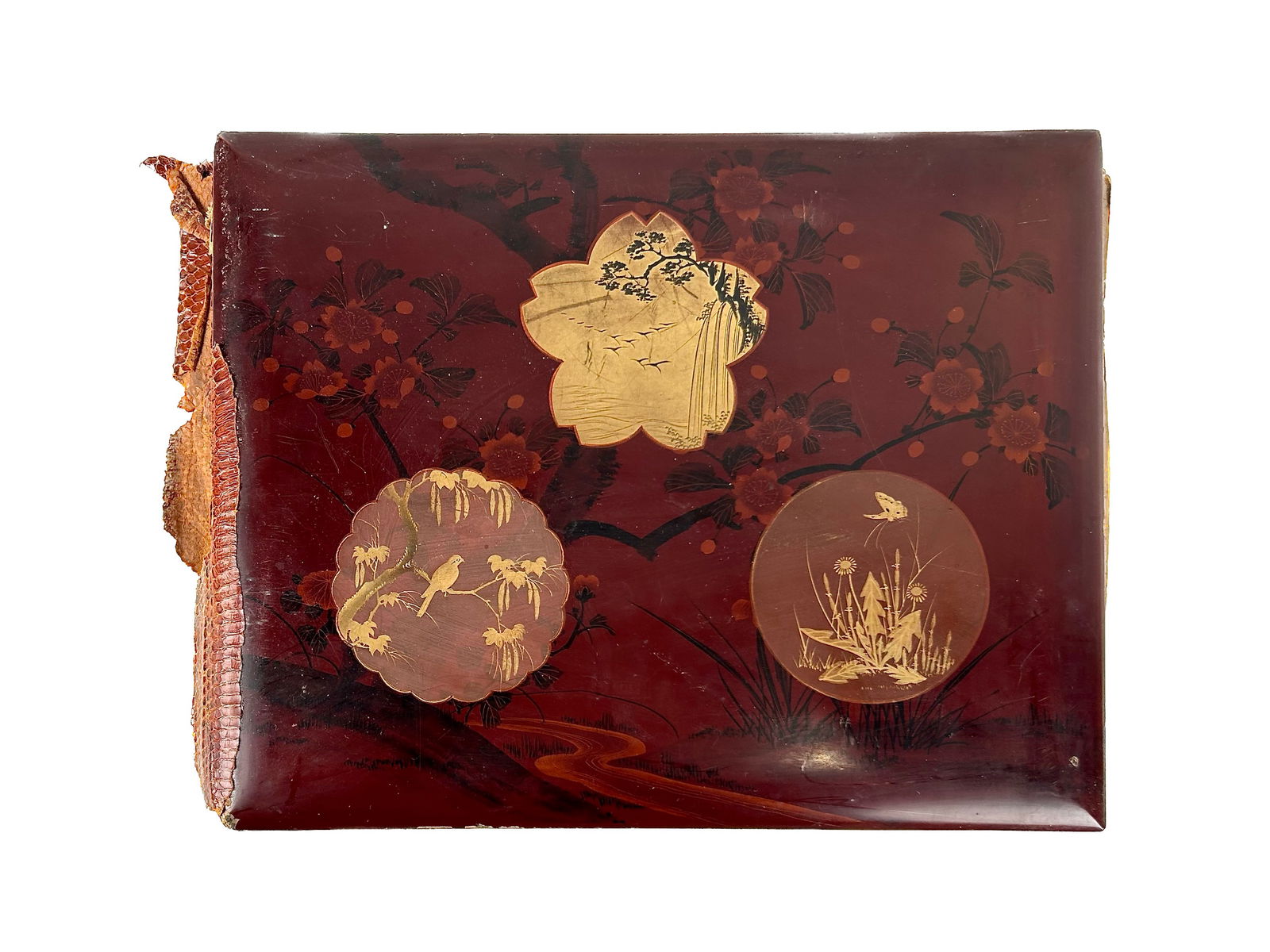 JAPANESE PHOTOGRAPH ALBUM WITH RED, GILT AND BLACK LACQUER COVERS Meiji Period Photographs approx. (1 of 14)