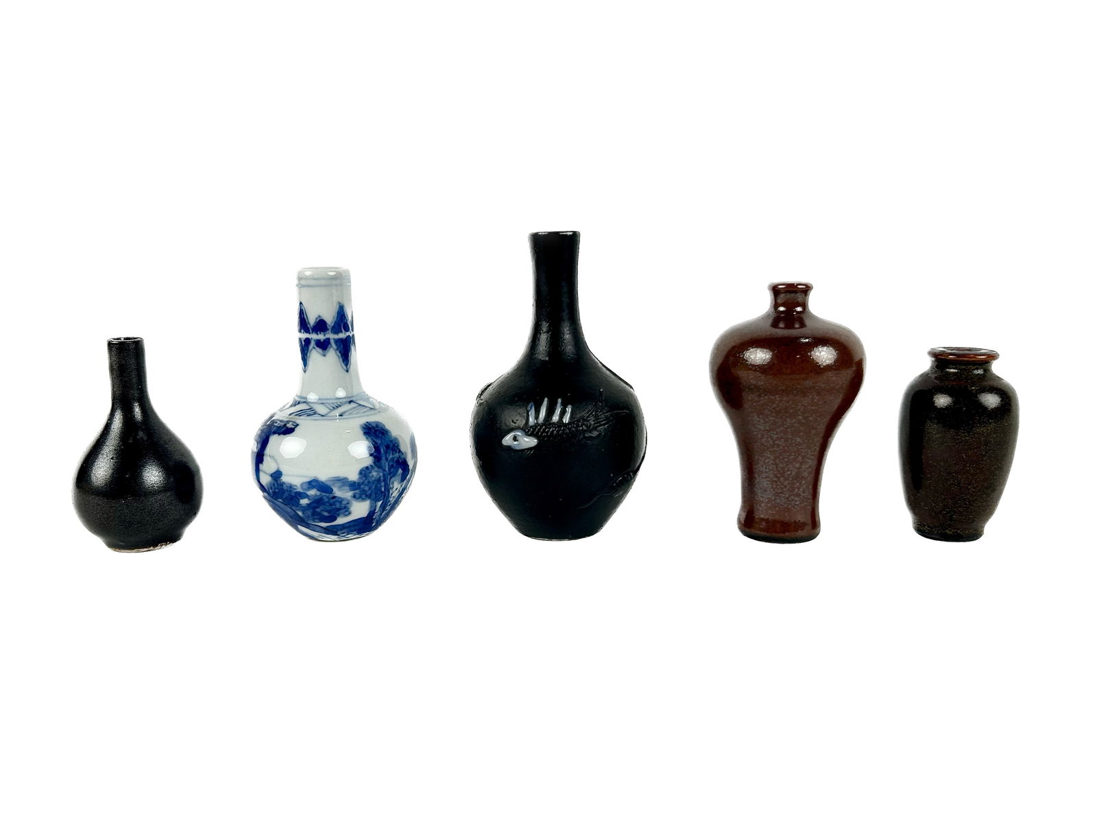 FIVE CHINESE MINIATURE PORCELAIN VASES 19th/20th Century Heights from 1" to 2.75". (1 of 20)