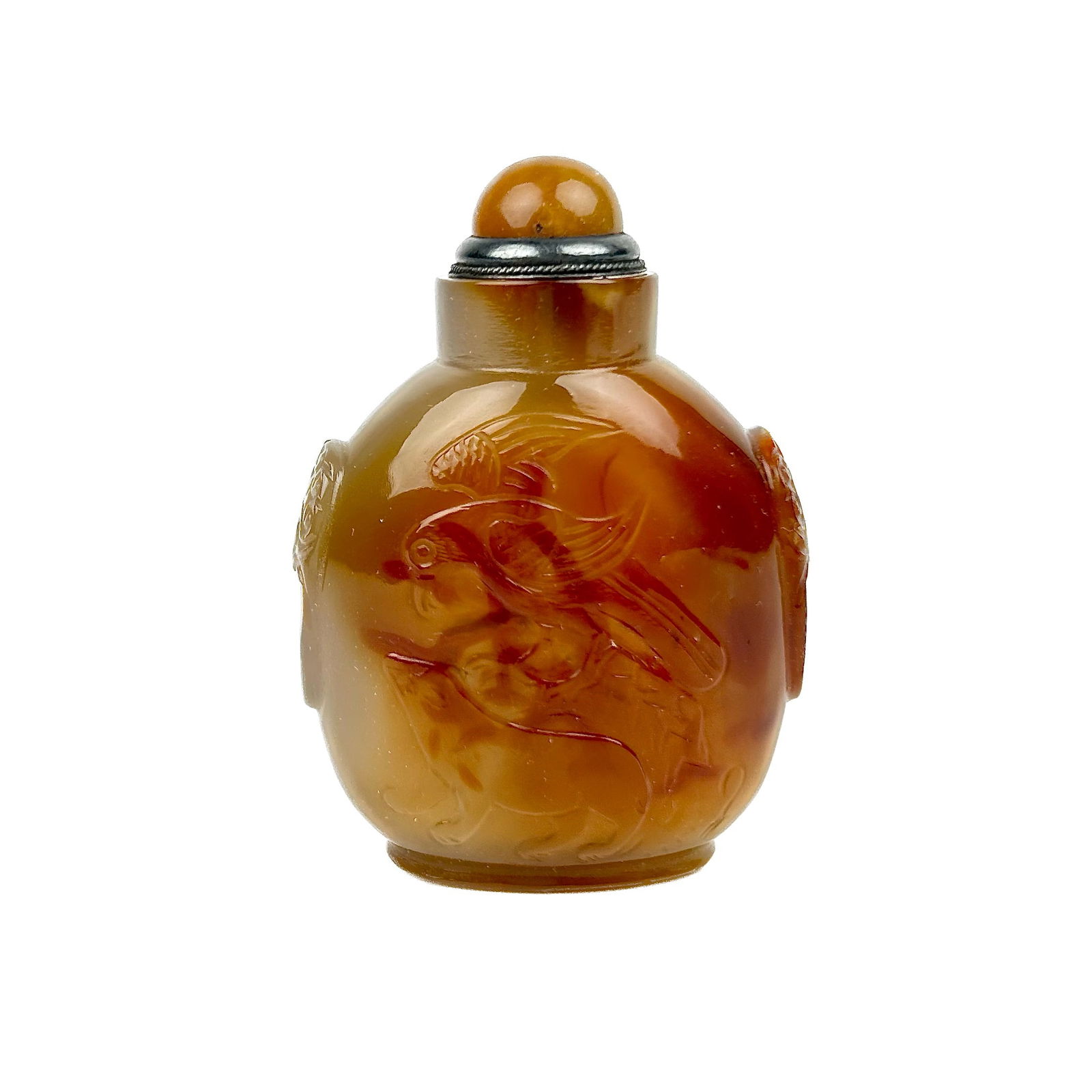 CHINESE CARVED AGATE SNUFF BOTTLE 19th Century Height 2.75". Conforming stopper with silver collar (1 of 2)