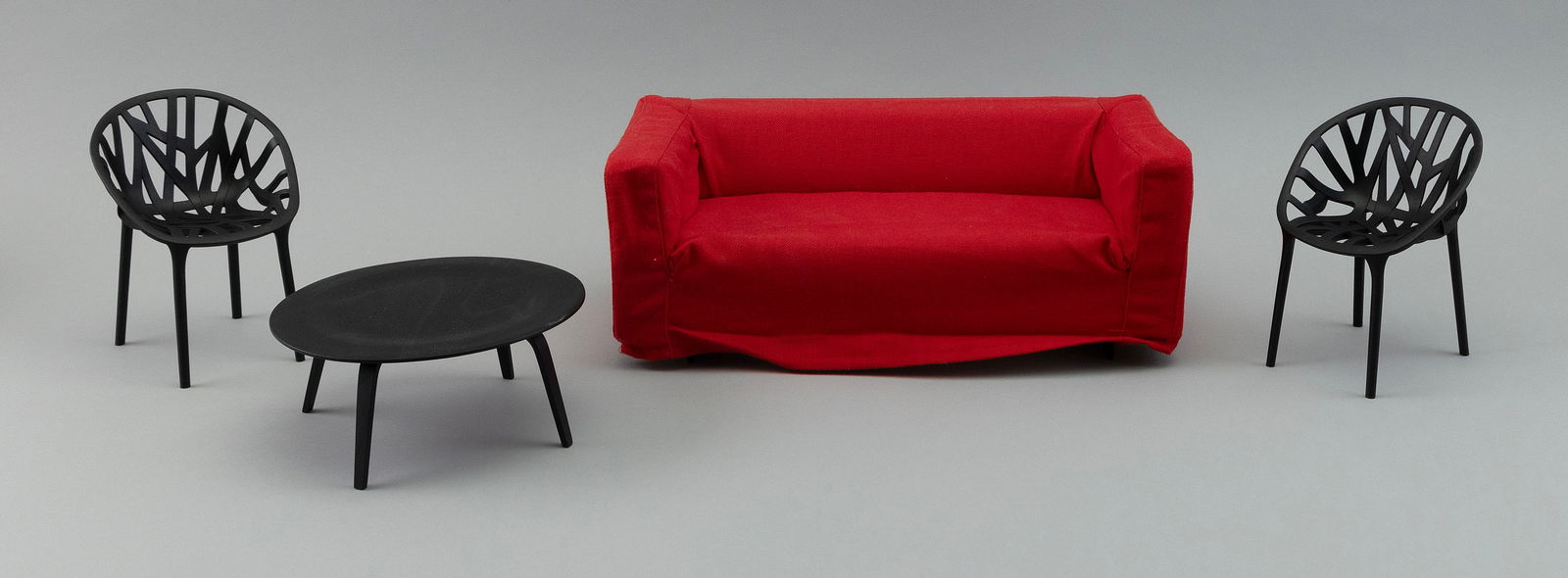 COLLECTION OF MINIATURE FURNITURE AND ASSOCIATED BOOK 20/21st Century Furniture heights from 2.5" to (1 of 3)