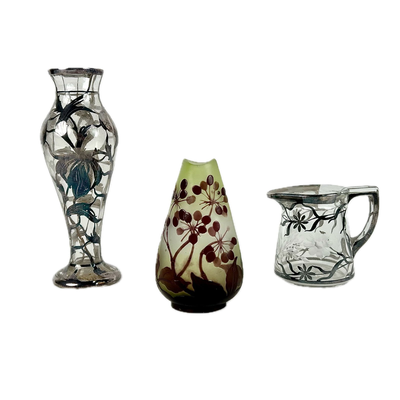 THREE PIECES OF DECORATIVE GLASS Early 20th and Late 20th Centuries (1 of 7)