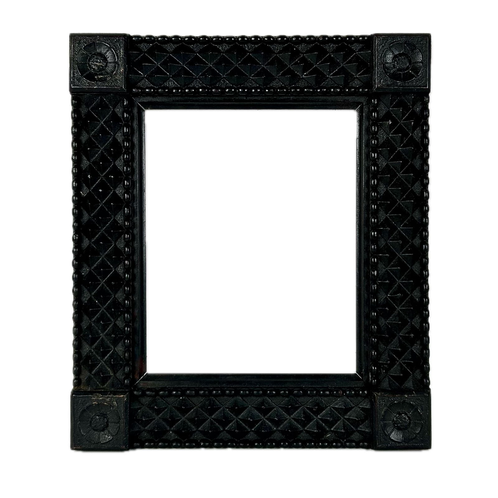 TRAMP ART FRAME America, 20th Century Overall 15.5" x 13.5". (1 of 2)