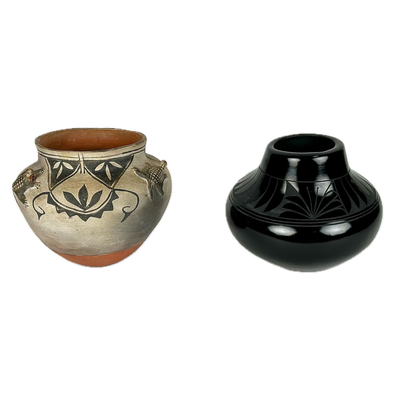 TWO NATIVE AMERICAN POTTERY JARS 20th Century Heights 6.5". (1 of 4)