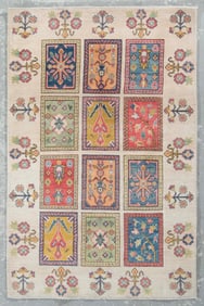 GARDEN DESIGN RUG: 4'1" X 6'2" 21st Century