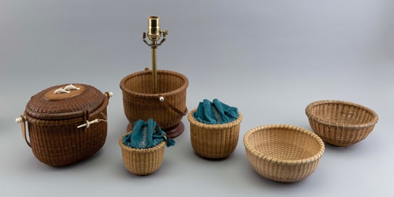 SIX NANTUCKET-STYLE BASKETS Contemporary Heights from 3.5" to 12.75".