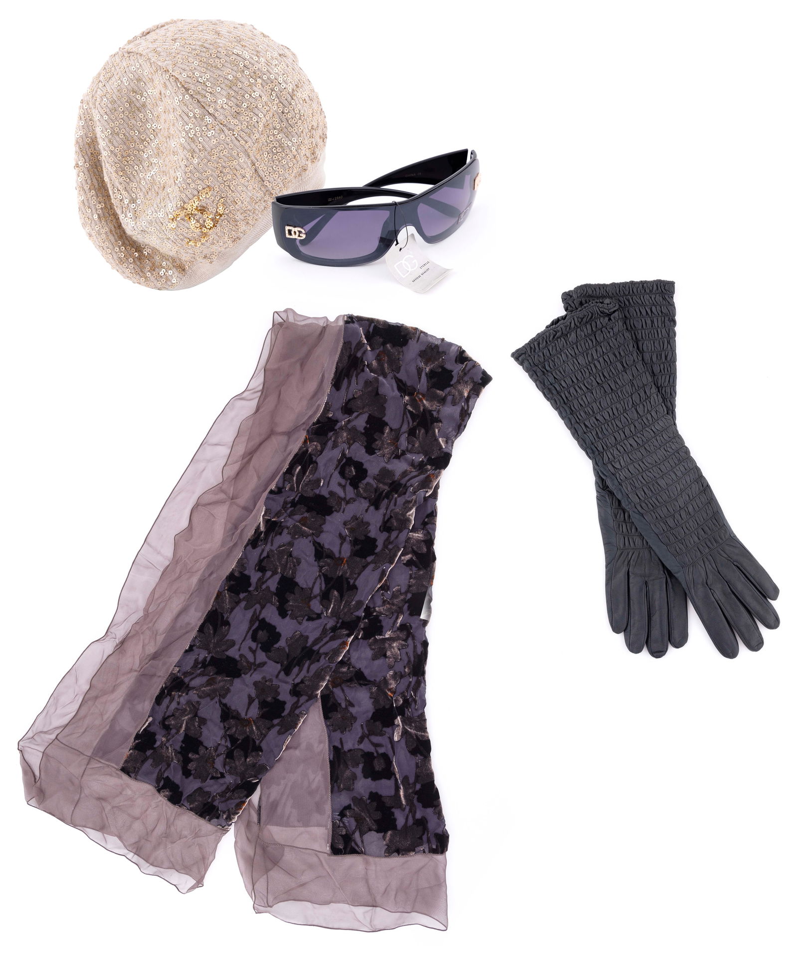 COUTURE WINTER ACCESSORIES, INCLUDING CHANEL (1 of 10)