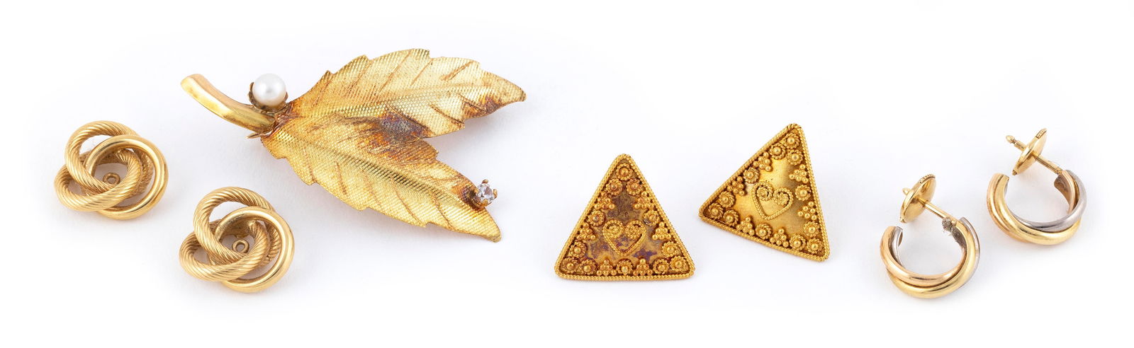 GROUP OF 18KT GOLD JEWELRY INCLUDING CARTIER  Approx. 10.60 total dwt. (1 of 1)