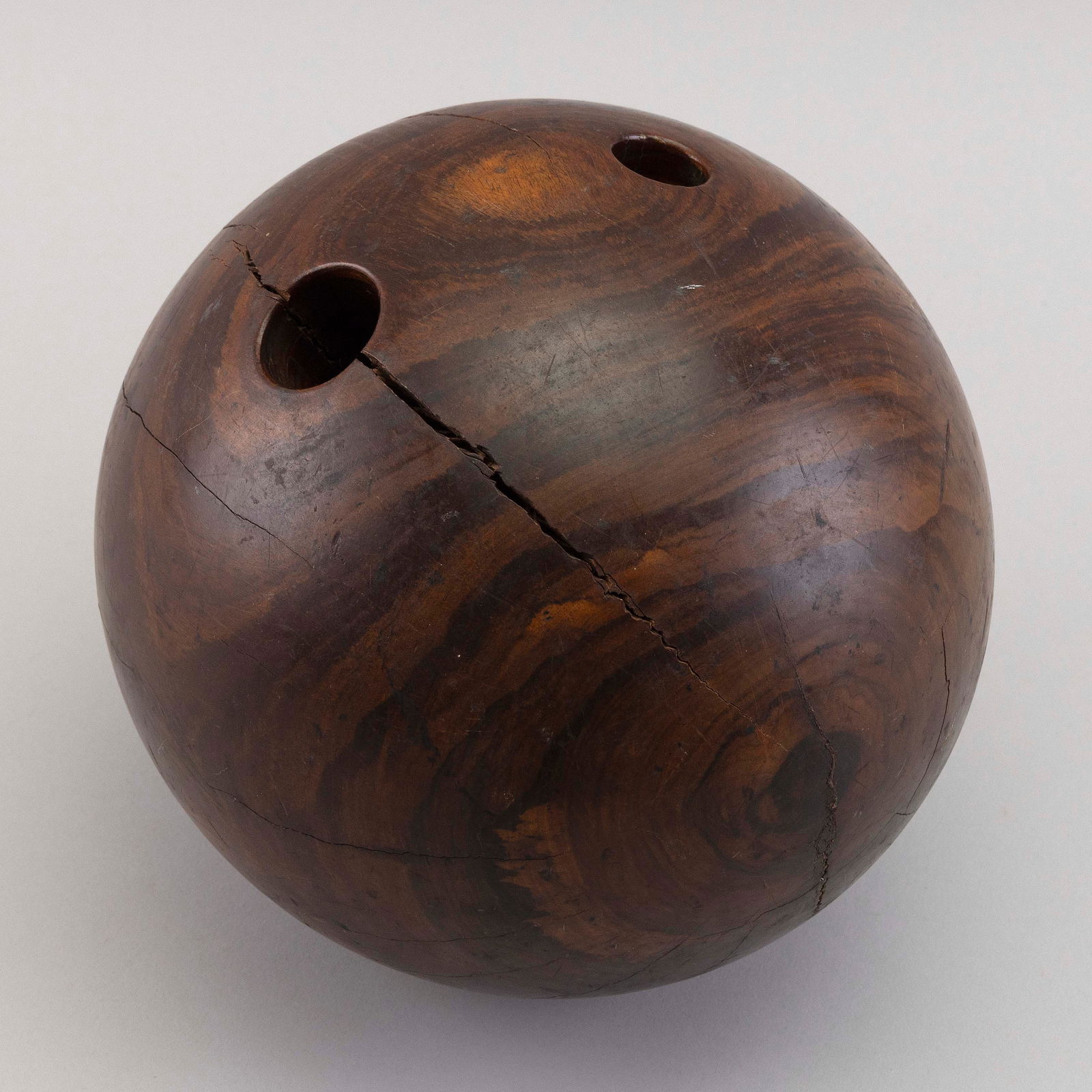 LIGNUM VITAE BOWLING BALL 19th Century Diameter 8". (1 of 2)