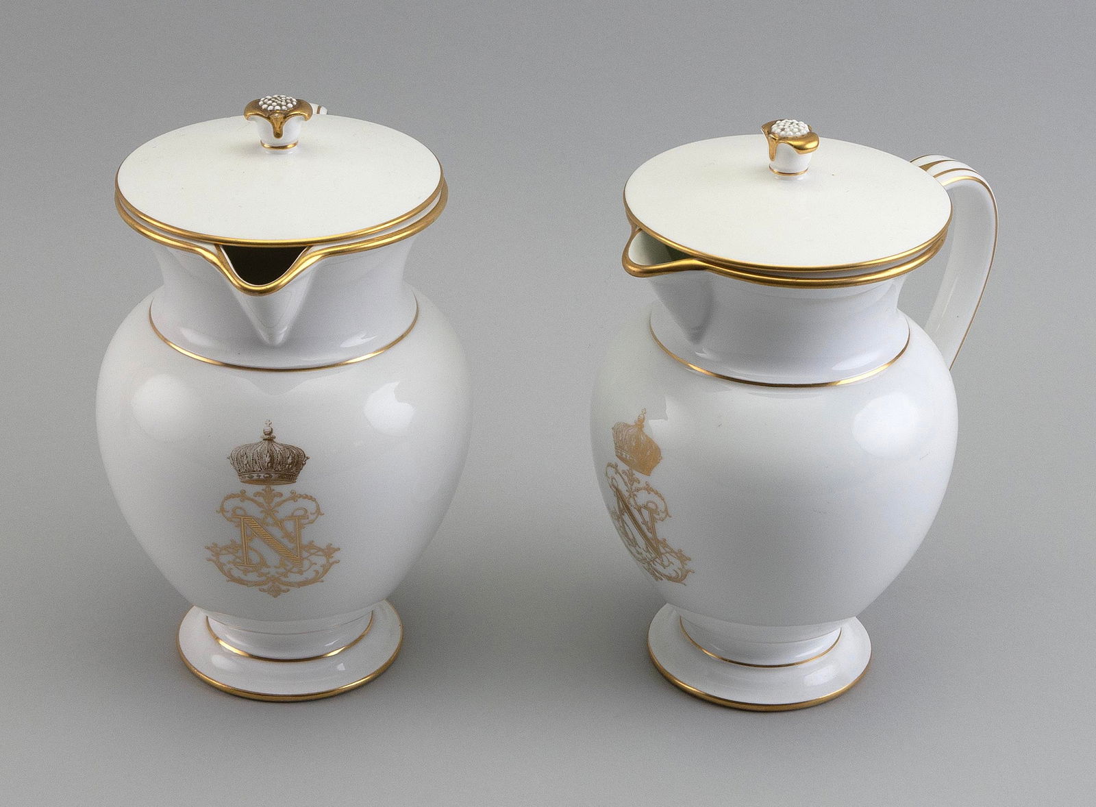 PAIR OF SÈVRES PORCELAIN NAPOLEON SERVICE LIDDED PITCHERS 19th Century Heights 8". (1 of 4)