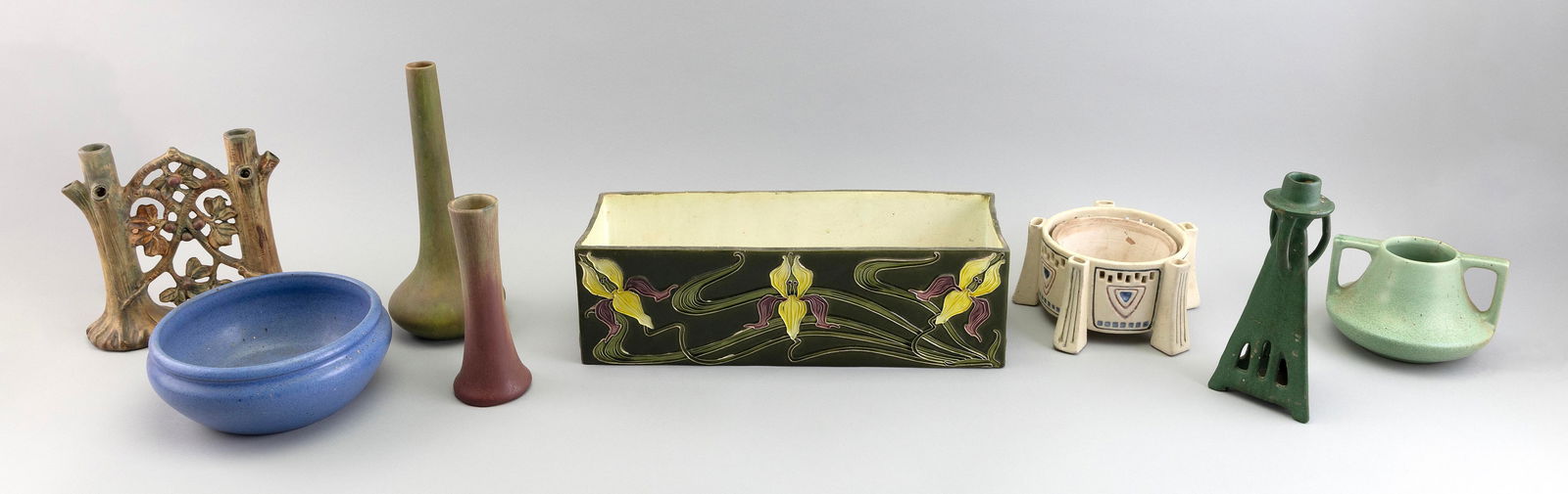 EIGHT PIECES OF ART POTTERY 20th Century Heights from 3.5" to 10.5". (1 of 1)