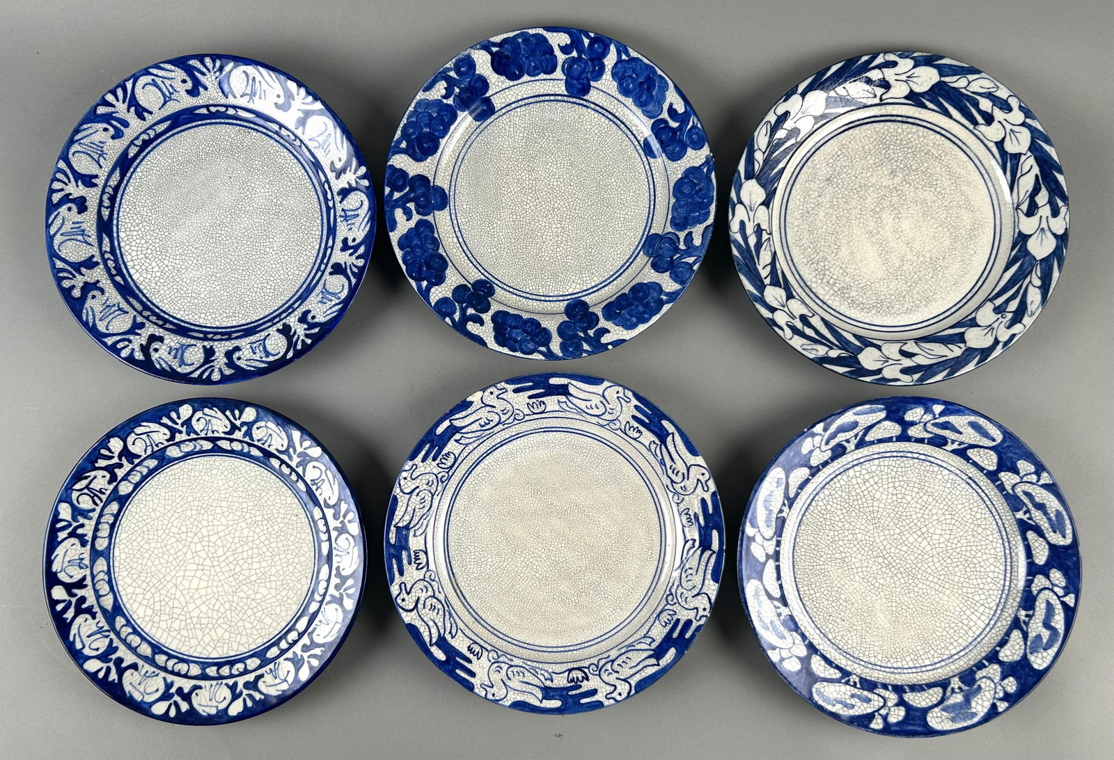 SIX DEDHAM POTTERY PLATES 20th Century Diameters 10". (1 of 2)