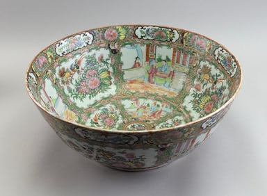 CHINESE EXPORT ROSE MEDALLION PORCELAIN PUNCH BOWL Late 19th Century Diameter 16".