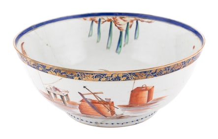 RARE CHINESE EXPORT PUNCH BOWL OF MASONIC INTEREST Late 19th Century Height 4.5". Diameter 11.5".