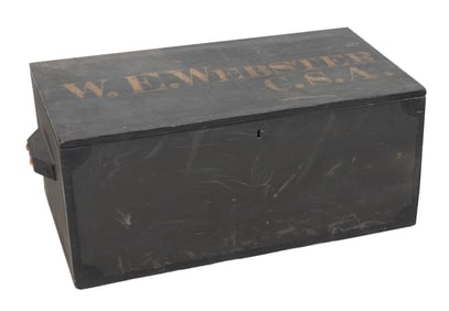 CIVIL WAR CONFEDERATE TRUNK Circa 1860 Height 17.5". Width 37.75". Depth 17.5".