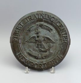 BRONZE U.S. NAVY PLAQUE 20th Century Diameter 10".