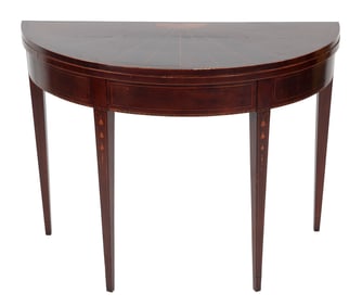 HEPPLEWHITE CARD TABLE Southern United States, Circa 1800 Height 29.75". Width 38.25". Depth 17.5".