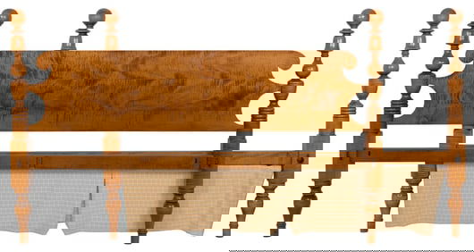 TIGER MAPLE BELL-AND-BALL LOW-POST KING-SIZE BED 20th Century Height 52.5". Width between bolt holes