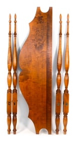 ELDRED WHEELER KING-SIZE BED Massachusetts, 20th Century Post heights including finials 74".