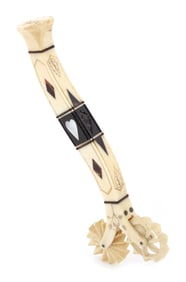 SCRIMSHAW TWO-WHEEL PIE CRIMPER 19th Century Length 7".