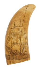 SCRIMSHAW WHALE'S TOOTH WITH AN EAGLE AND SHIPS 19th Century Length 5".