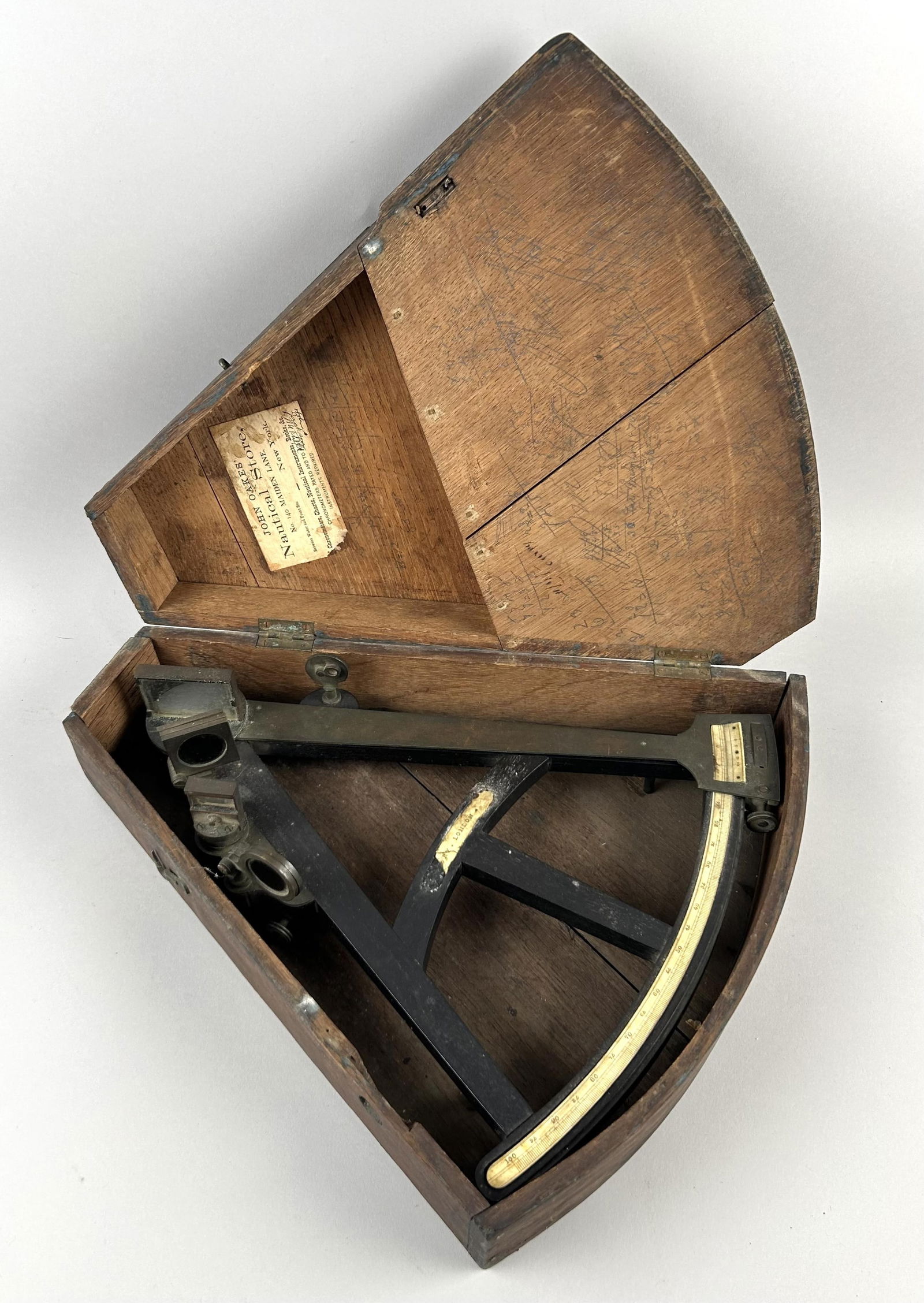 ENGLISH CASED SEXTANT 19th Century Length 14". Wedge-shaped wooden case. (1 of 4)