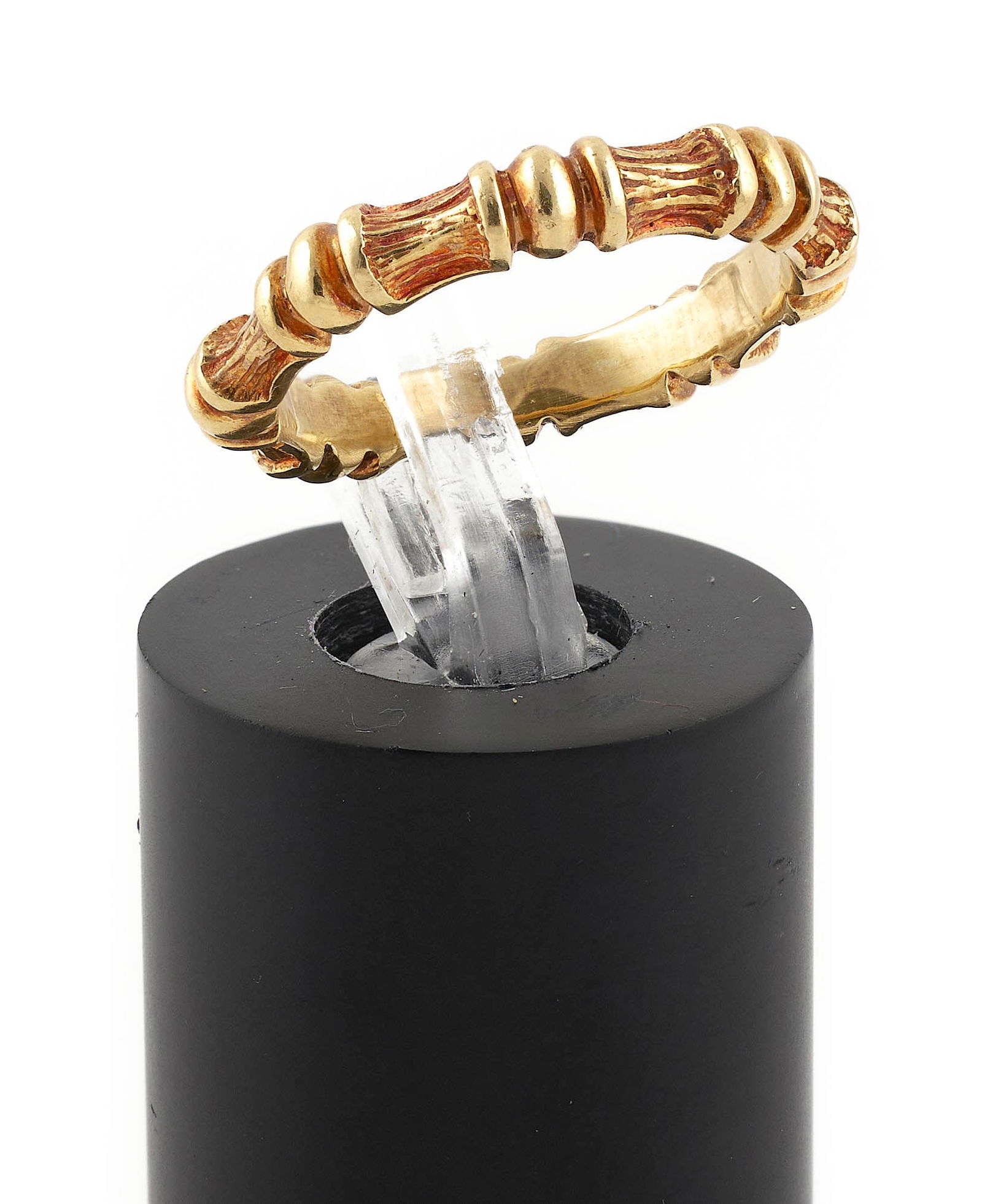 TIFFANY & CO. 18KT YELLOW GOLD RING Approx. 2.50 total dwt. (1 of 1)