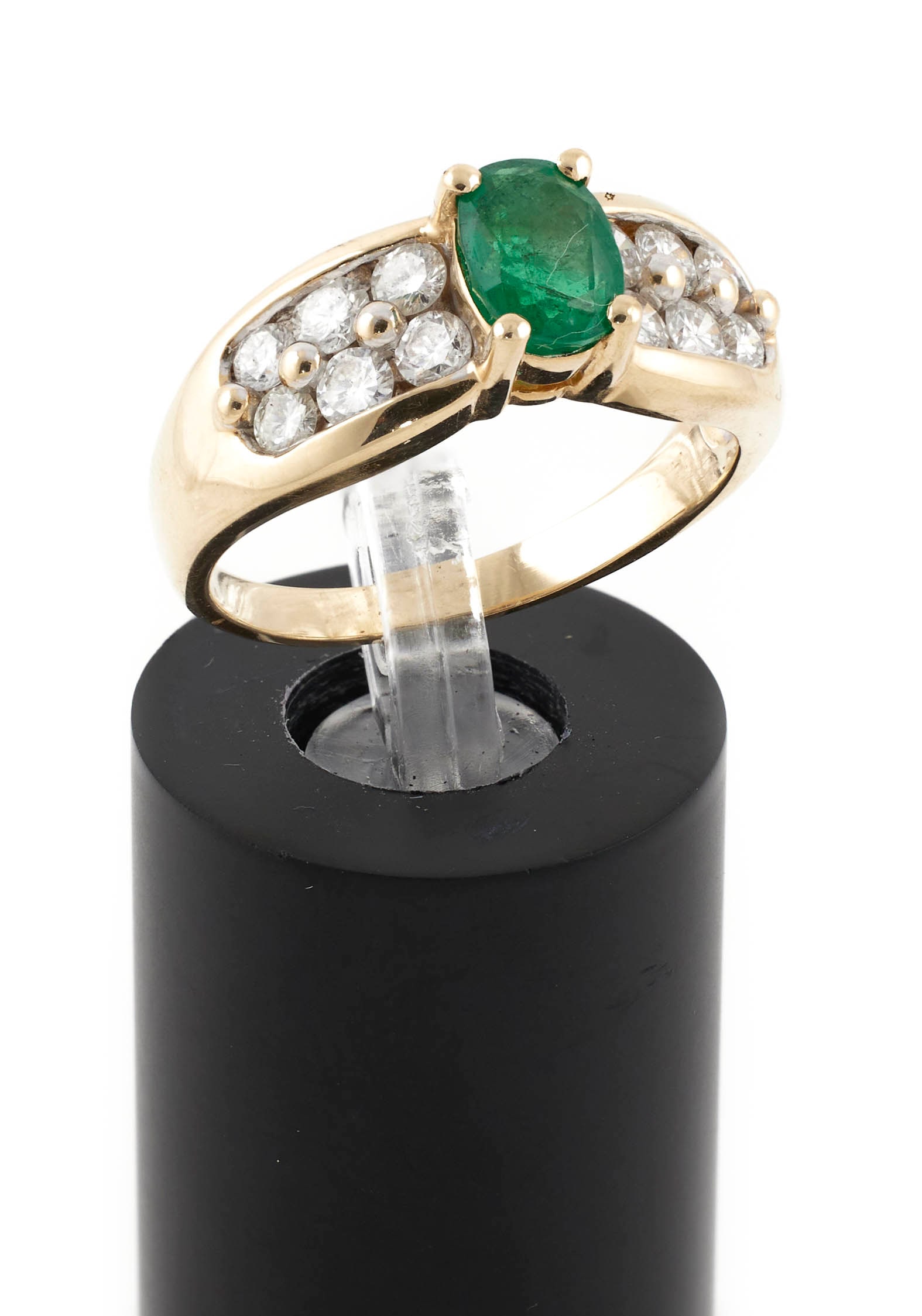 14KT YELLOW GOLD, EMERALD AND DIAMOND RING Approx. 3.34 total dwt. (1 of 1)